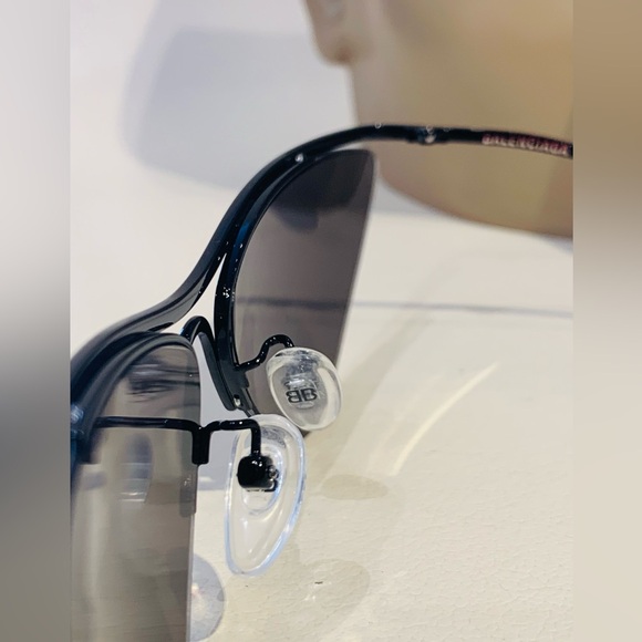 New Women’s Balenciaga Sunglasses - Picture 10 of 12
